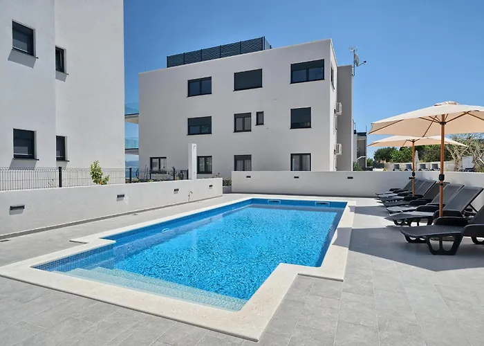 Mateas Seaview Patio Apartman *